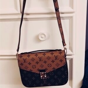 Elegant Designer Tan and Black Crossbody Bag